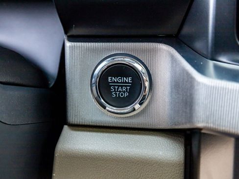 Used 2026 Ford F250 Platinum w/ Platinum Plus Package image 23