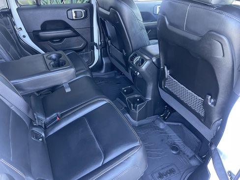 New 2025 Jeep Gladiator Sport image 23