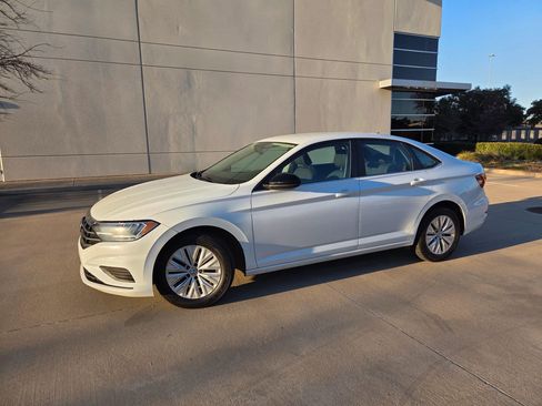 Used 2019 Volkswagen Jetta S image 6