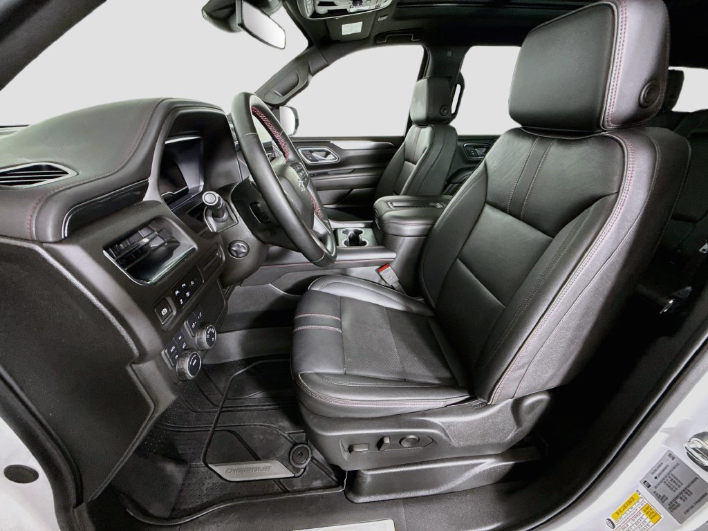 Used 2024 Chevrolet Suburban RST w/ Luxury Package AWD/4WD image 21