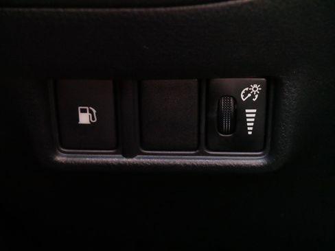 Used 2020 Toyota C-HR Limited image 26