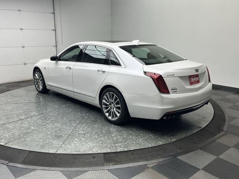 Used 2017 Cadillac CT6 Luxury AWD/4WD image 2
