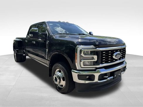 Used 2023 Ford F350 Lariat w/ Lariat Ultimate Package AWD/4WD image 5