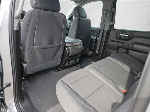 Used 2024 Chevrolet Silverado 1500 Custom image 11