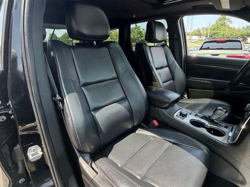 Used 2020 Jeep Grand Cherokee Limited AWD/4WD image 17