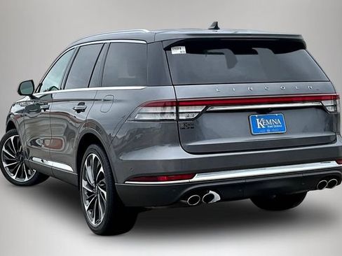 Used 2021 Lincoln Aviator Reserve w/ Equipment Group 201A AWD/4WD image 4