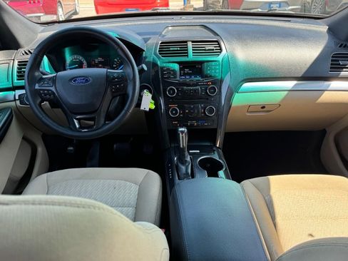 Used 2016 Ford Explorer FWD image 11
