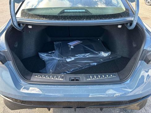New 2026 Nissan Sentra SR w/ Floor Mat Package image 6