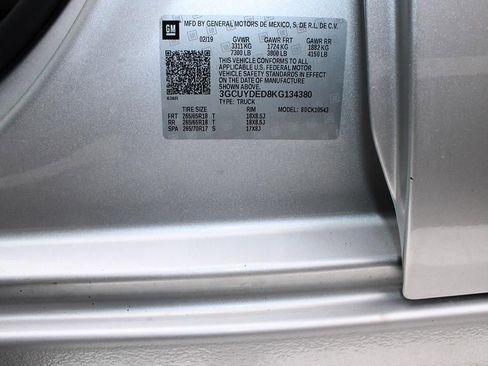 Used 2019 Chevrolet Silverado 1500 LT w/ All-Star Edition image 17