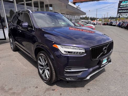 Used 2016 Volvo XC90 T6 Momentum w/ Momentum Plus Package AWD/4WD image 12