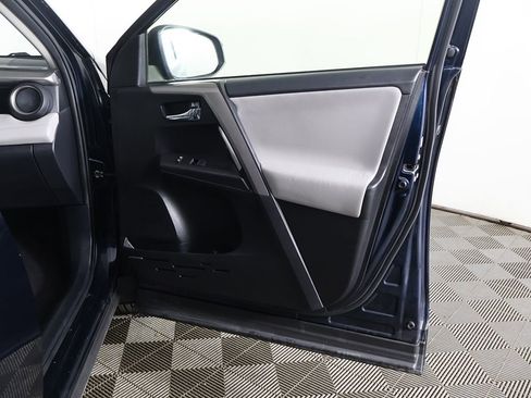 Used 2017 Toyota RAV4 XLE image 22