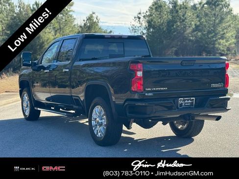 Used 2022 Chevrolet Silverado 2500 High Country w/ Z71 Off-Road Package image 13