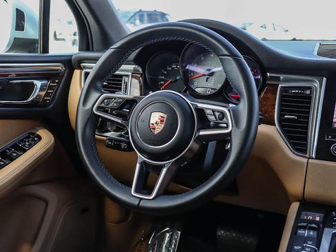 Used 2017 Porsche Macan S AWD/4WD image 17