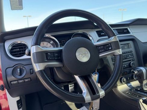 Used 2010 Ford Mustang V6 image 14