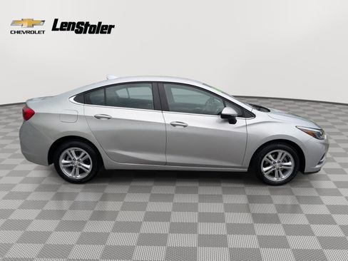 Used 2018 Chevrolet Cruze LT FWD image 6