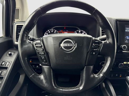 Used 2022 Nissan Frontier SV AWD/4WD image 23