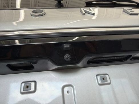 Used 2024 Jeep Wagoneer Series II AWD/4WD image 6