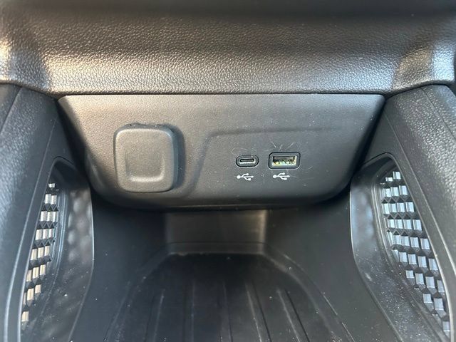 Used 2026 Chevrolet TrailBlazer LS w/ LS Convenience Package FWD image 35