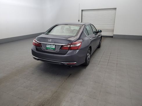 Used 2016 Honda Accord LX image 9