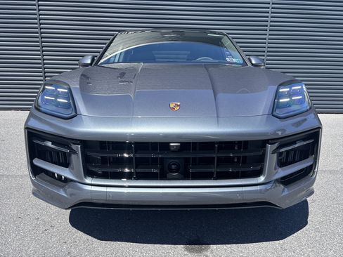 New 2026 Porsche Cayenne GTS AWD/4WD image 17