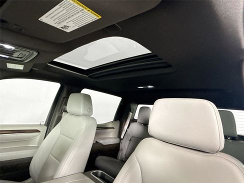 Used 2024 GMC Sierra 1500 SLT w/ SLT Premium Plus Package image 6