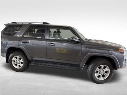 Certified 2021 Toyota 4Runner SR5 Premium w/ Moonroof Package AWD/4WD image 8