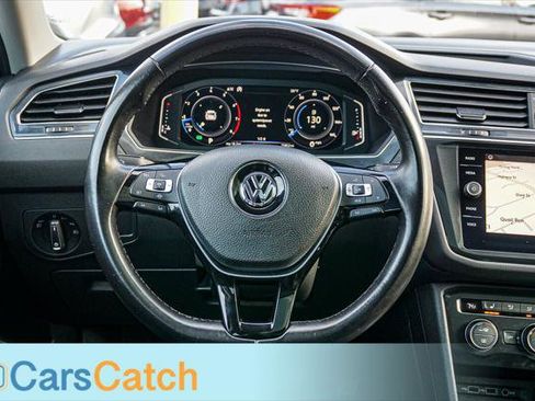 Used 2019 Volkswagen Tiguan SEL image 32