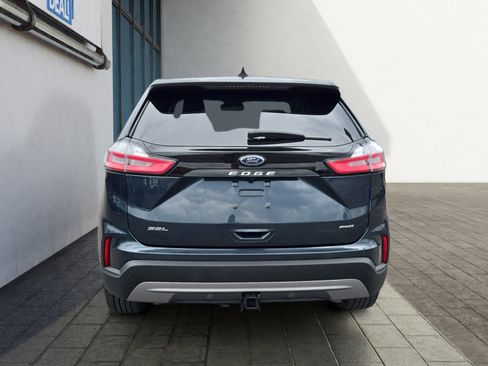 Used 2023 Ford Edge SEL w/ Convenience Package image 4