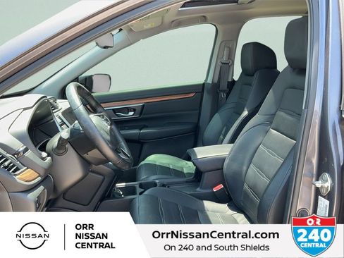 Used 2018 Honda CR-V Touring image 17