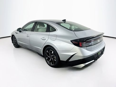 Used 2024 Hyundai Sonata SEL FWD image 5