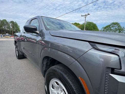 Used 2022 Nissan Frontier S image 24