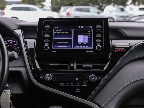 Used 2023 Toyota Camry SE image 14