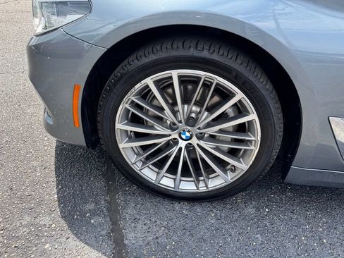 Used 2019 BMW 530i xDrive w/ Executive Package AWD/4WD image 10