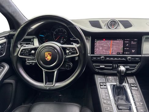 Used 2020 Porsche Macan Turbo AWD/4WD image 52
