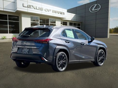 New 2026 Lexus UX 300h FWD image 8