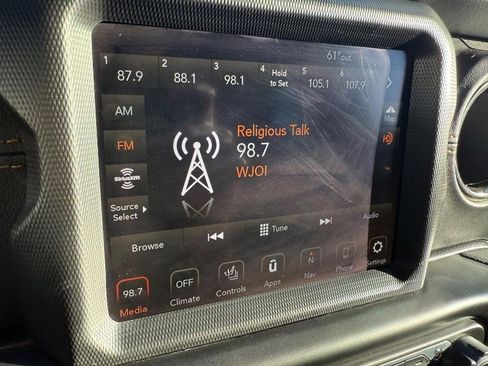 Used 2022 Jeep Wrangler Unlimited Sahara image 22