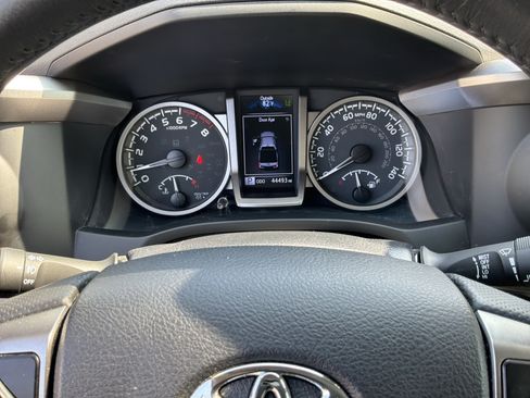 Used 2023 Toyota Tacoma SR5 w/ Technology Package RWD image 21