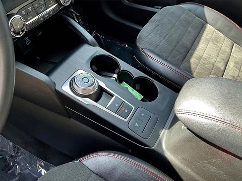 Certified 2022 Ford Escape SEL w/ SEL Stealth AWD Package image 16