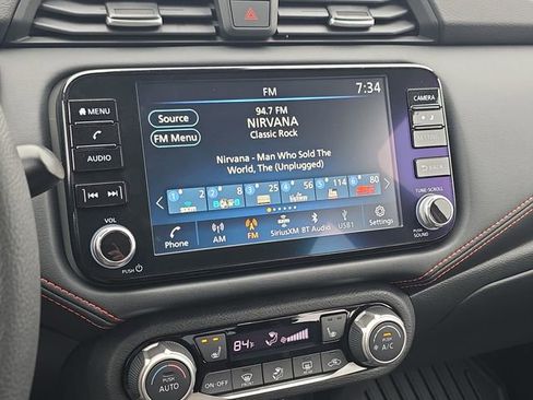 New 2025 Nissan Versa SR w/ Trunk Package image 16