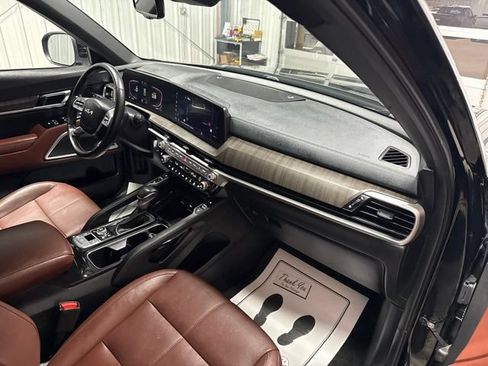 Used 2023 Kia Telluride EX w/ EX Captain's Chair Package AWD/4WD image 28