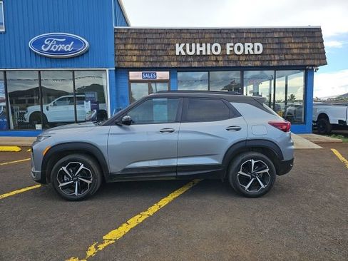 Used 2023 Chevrolet TrailBlazer RS w/ Driver Confidence Package AWD/4WD image 2