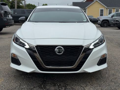 Used 2022 Nissan Altima 2.5 SR FWD image 10