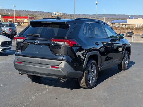 Used 2022 Toyota RAV4 XLE image 6