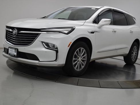 Used 2022 Buick Enclave Essence FWD image 14
