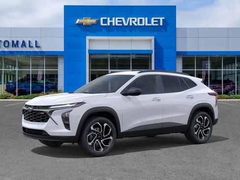 New 2026 Chevrolet Trax RS image 2