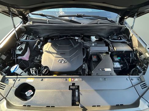 Used 2023 Hyundai Palisade Calligraphy image 17