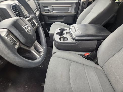 Used 2024 RAM 1500 Classic SLT AWD/4WD image 16
