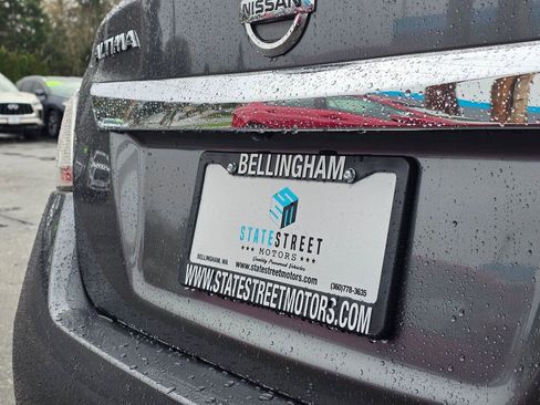 Used 2015 Nissan Altima 2.5 SV image 13