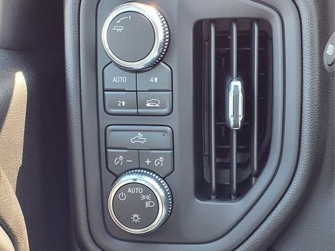 New 2026 GMC Sierra 1500 Pro w/ Graphite Edition image 15