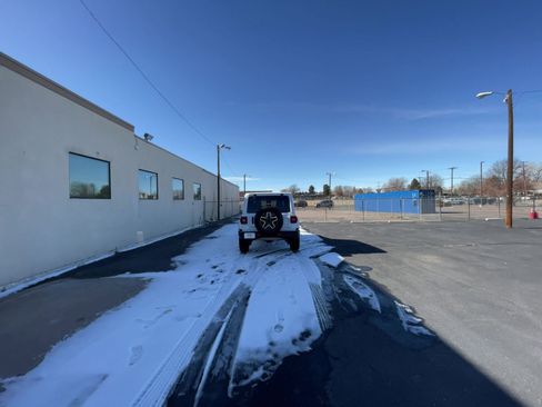 Used 2025 Jeep Wrangler Willys image 16